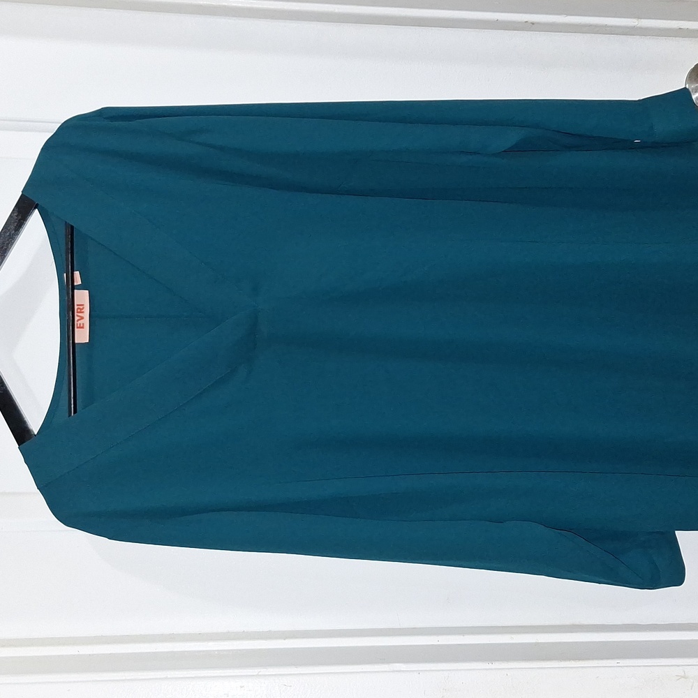 EVRI womens plus size long sleeve blouse‎ size 2X v neck